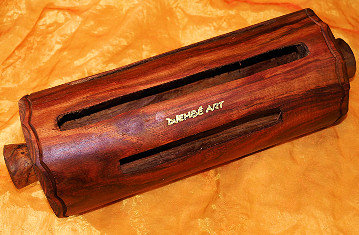 Krin Schlitz Trommel, Log Drum