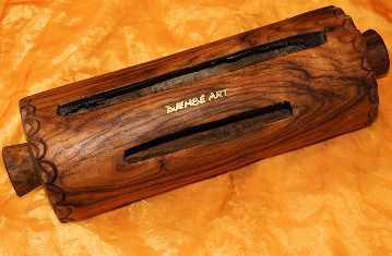 Krin Schlitz Trommel, Log Drum