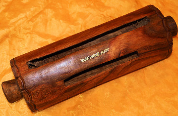 Krin Schlitz Trommel, Log Drum