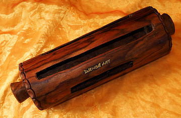 Krin Schlitz Trommel, Log Drum