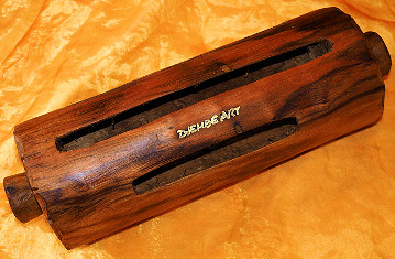 Krin Schlitz Trommel, Log Drum